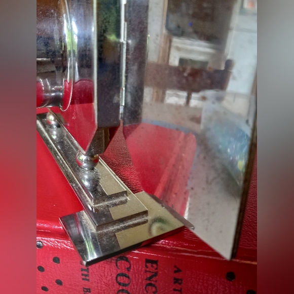 Antique Art Deco Desktop Clock - Picture 5 of 12